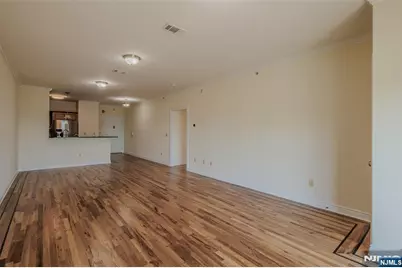 29-31 Freeman Street D-2 #D-2, Newark, NJ 07105 - Photo 5