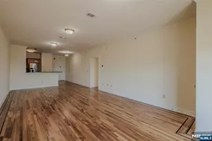 29-31 Freeman Street D-2, Newark, NJ 07105 - Photo 5