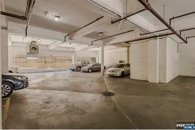 29-31 Freeman Street D-2 #D-2, Newark, NJ 07105 - Photo 25