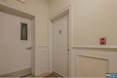 29-31 Freeman Street D-2 #D-2, Newark, NJ 07105 - Photo 21