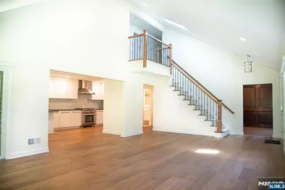 23 Lakeview Drive, Old Tappan, NJ 07675 - Photo 9