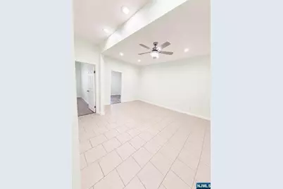 437 53rd C4 #C4, West New York, NJ 07093 - Photo 3