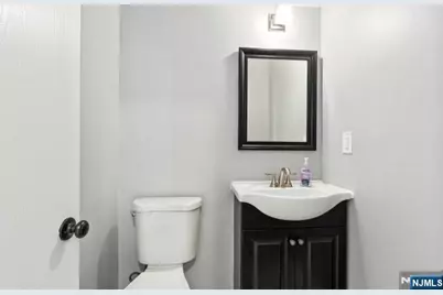 9 Village Way 4 #4, Vernon, NJ 07462 - Photo 5