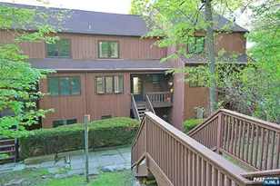 9 Village Way 4, Vernon, NJ 07462 - Photo 31