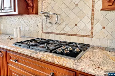 125 E Gramercy Place, Glen Rock, NJ 07452 - Photo 17