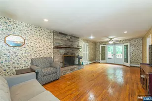 115 Hampshire Hill Rd, Upper Saddle River, NJ 07458 - Photo 13