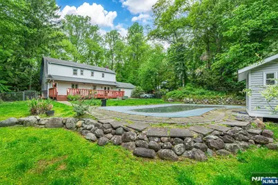 115 Hampshire Hill Road, Upper Saddle River, NJ 07458 - Photo 33