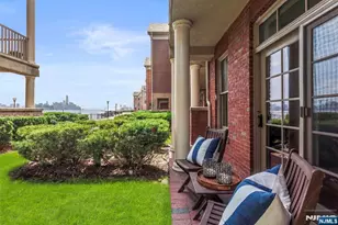 36 Regency Pl Th - 36, Weehawken, NJ 07086 - Photo 21