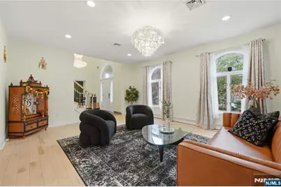 26 Madison Avenue, Hasbrouck Heights, NJ 07604 - Photo 11
