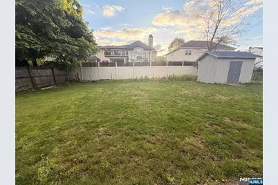 347 Forest Avenue, Paramus, NJ 07652 - Photo 13