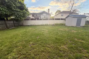 347 Forest Ave, Paramus, NJ 07652 - Photo 13