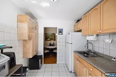 2215 N Central Road 4A #4A, Fort Lee, NJ 07024 - Photo 7