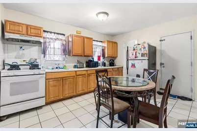 61 Holsman Street, Paterson, NJ 07522 - Photo 13