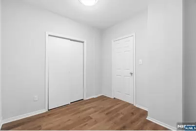 61 Holsman Street, Paterson, NJ 07522 - Photo 17