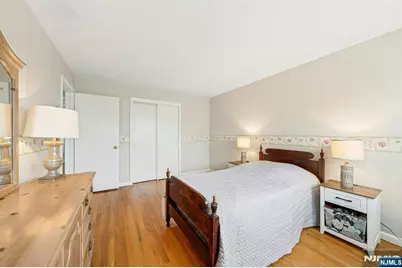 320 W Clinton Avenue, Bergenfield, NJ 07621 - Photo 21