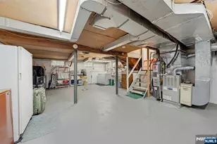 320 W Clinton Ave, Bergenfield, NJ 07621 - Photo 27