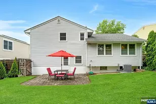 320 W Clinton Ave, Bergenfield, NJ 07621 - Photo 31