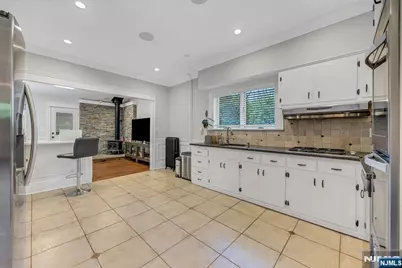 228 Miller Road, Mahwah, NJ 07430 - Photo 11