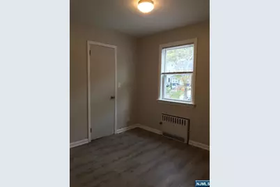 166 Carmita Avenue 2 #2, Rutherford, NJ 07070 - Photo 5