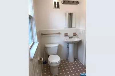 166 Carmita Avenue 2 #2, Rutherford, NJ 07070 - Photo 13