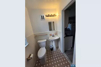 166 Carmita Avenue 2 #2, Rutherford, NJ 07070 - Photo 15