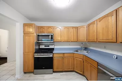 35 Maple Lane 2706 #2706, Mount Arlington, NJ 07856 - Photo 9