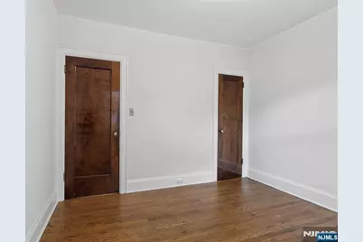 465 Oakdene Avenue 1 #1, Cliffside Park, NJ 07010 - Photo 11