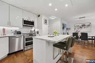 555 North Ave 1V, Fort Lee, NJ 07024 - Photo 9