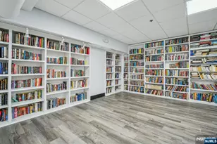 555 North Ave 1V, Fort Lee, NJ 07024 - Photo 19