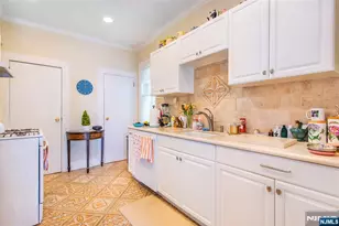 229 Tremont Ave, Orange, NJ 07050 - Photo 17