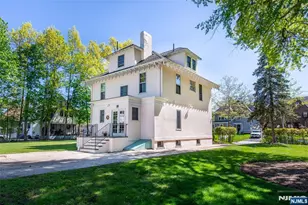 229 Tremont Ave, Orange, NJ 07050 - Photo 35