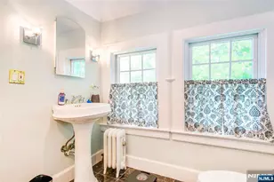229 Tremont Ave, Orange, NJ 07050 - Photo 29