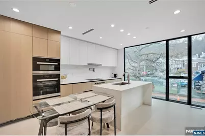 7 Adelaide, Edgewater, NJ 07020 - Photo 3