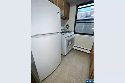 289 Essex M #M, Hackensack, NJ 07601 - Photo 11