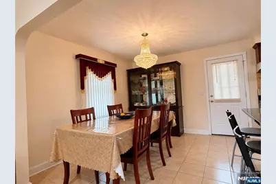 372 Main Street, Bergenfield, NJ 07621 - Photo 5