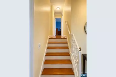 372 Main Street, Bergenfield, NJ 07621 - Photo 9