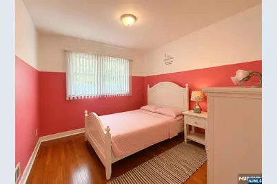 372 Main Street, Bergenfield, NJ 07621 - Photo 17
