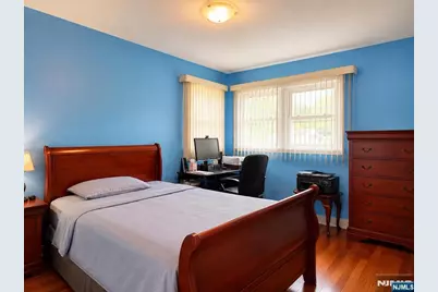 372 Main Street, Bergenfield, NJ 07621 - Photo 13