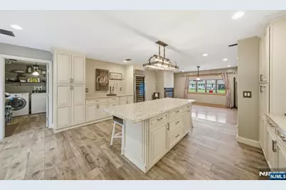 14 Donato Drive, Cedar Grove, NJ 07009 - Photo 9