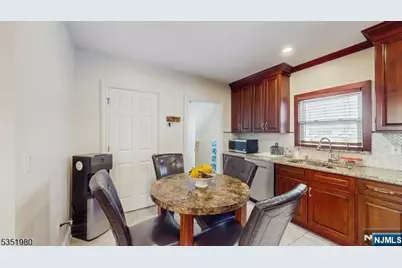 357 Haledon, Haledon, NJ 07508 - Photo 5