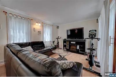13 Hazel Avenue, Livingston, NJ 07039 - Photo 5