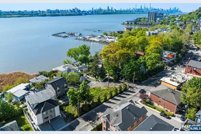 5 Vista Lane, Edgewater, NJ 07020 - Photo 9