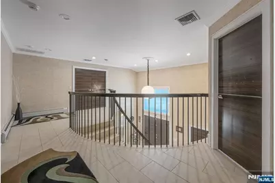 1115 Arcadian Way, Fort Lee, NJ 07024 - Photo 23