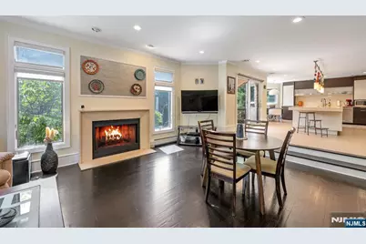 1115 Arcadian Way, Fort Lee, NJ 07024 - Photo 13