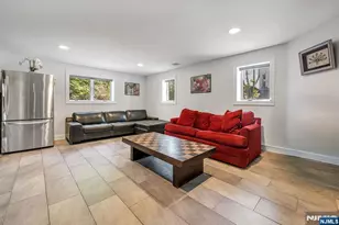 1115 Arcadian Way, Fort Lee, NJ 07024 - Photo 37