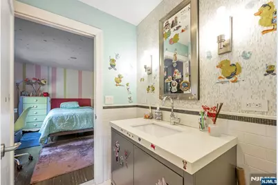 1115 Arcadian Way, Fort Lee, NJ 07024 - Photo 33