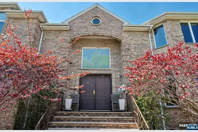 1115 Arcadian Way, Fort Lee, NJ 07024 - Photo 3