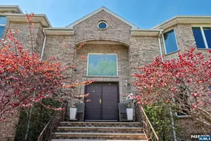 1115 Arcadian Way, Fort Lee, NJ 07024 - Photo 3