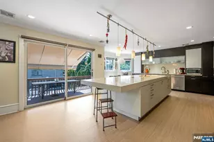 1115 Arcadian Way, Fort Lee, NJ 07024 - Photo 17