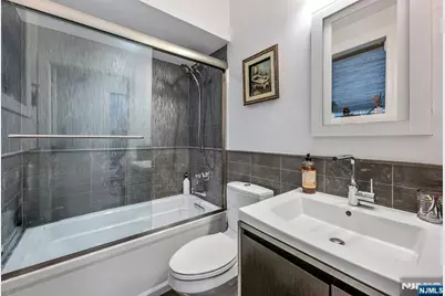 1115 Arcadian Way, Fort Lee, NJ 07024 - Photo 37